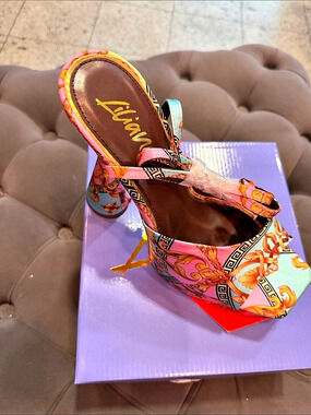 Liliana Printed Platform Heels in Pink & Blue US 10 NWT